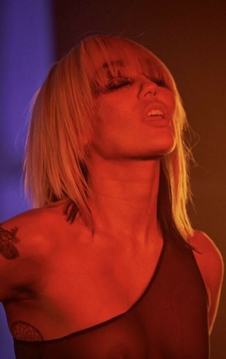 disabled onlyfans nice artwork