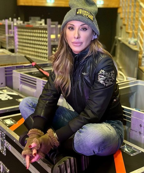 Sabrina Salerno nude onlyfans leak