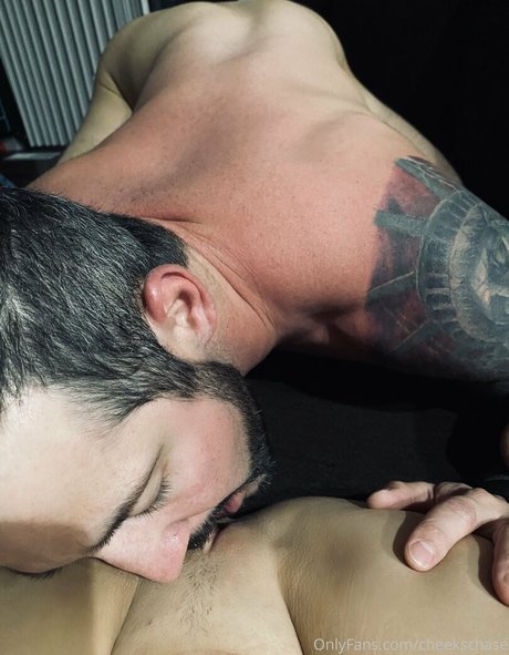 cheekschase1 nude only fans