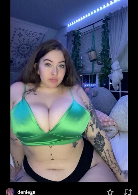 Xdennnii nude only fans