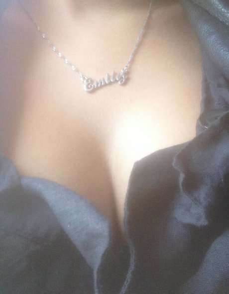 Emily Ratajkowski onlyfans nude content