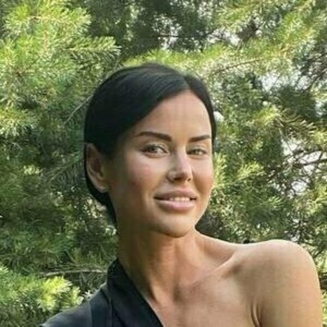 romanova 69 onlyfans creator