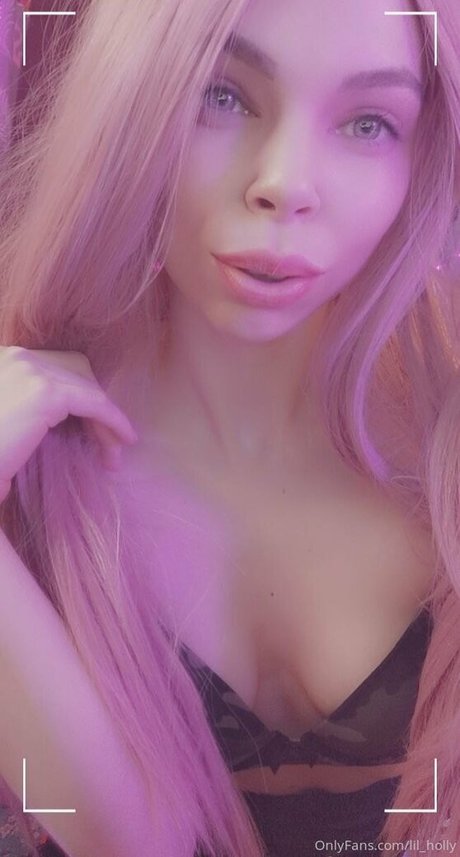 lil holly Profile pic