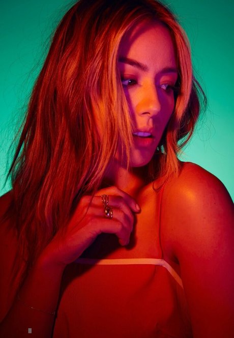 Chloe Bennet onlyfans x