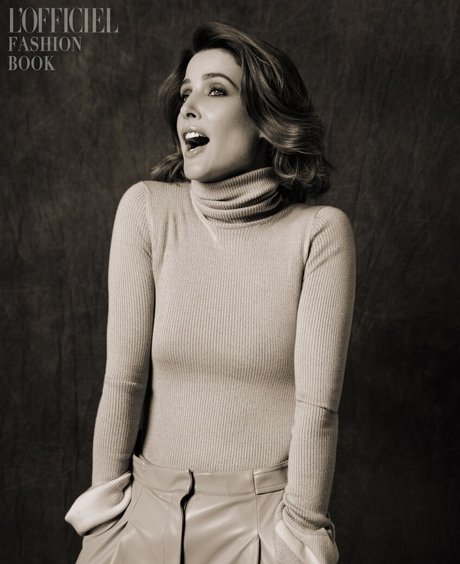 Cobie Smulders Profile pic