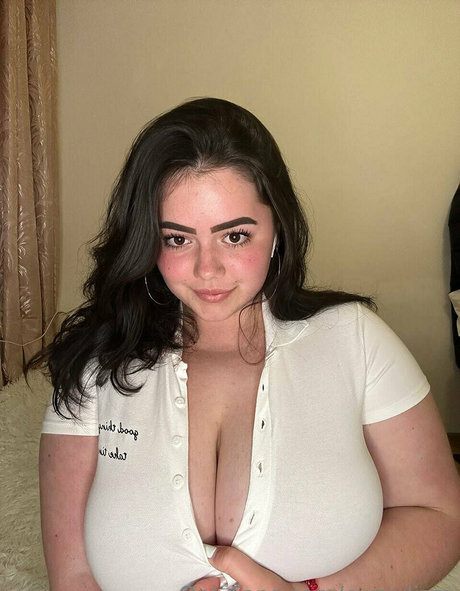 curvylizzz only fans pic