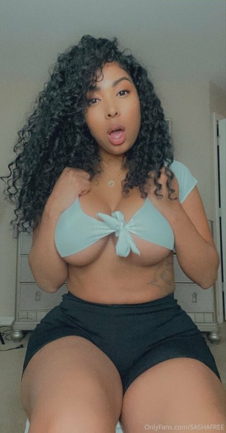 sashasfree nude only fans