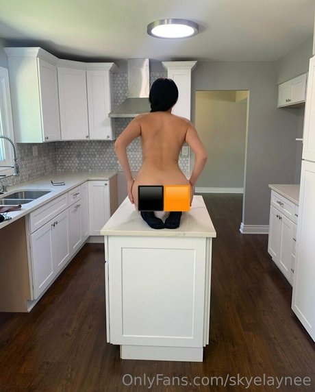 Skyelaynee onlyfans photos