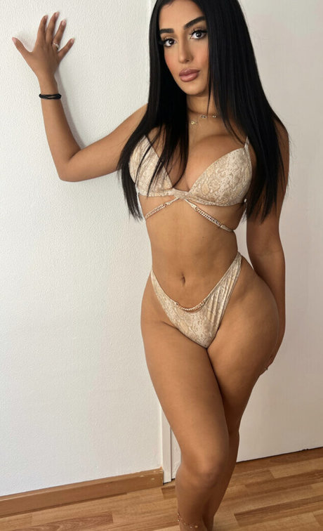 spicyymimi onlyfans pics