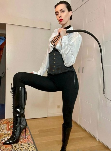 monica de mistress only fans photos