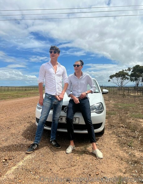 alexandrathorn onlyfans nude leaks