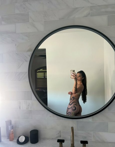 jambajuiced onlyfans nude leaked