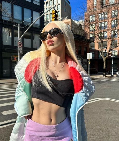 Ava Max onlyfans naked