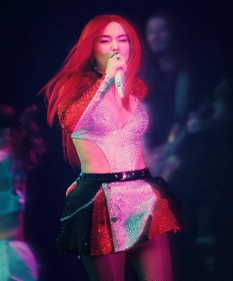 Ava Max onlyfans nude pictures