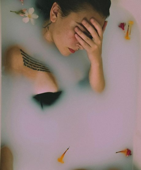 Eliza Grace onlyfans lean