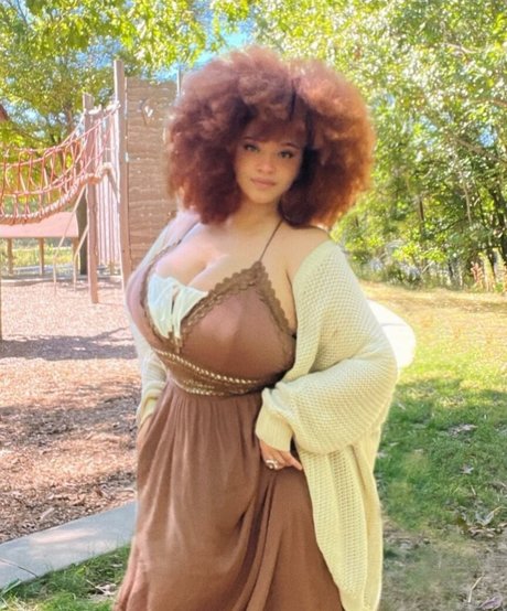 Nikkie Ginger onlyfans nude content