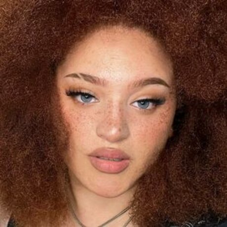 Nikkie Ginger nude onlyfans