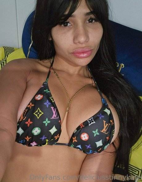 deliciusstinnykate onlyfans post