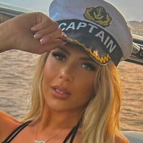 Chelsea Jenkins onlyfans images