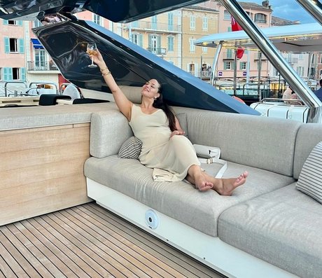 Ashley Graham leaks onlyfans