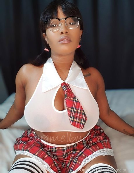 ilovecaramel onlyfans strip