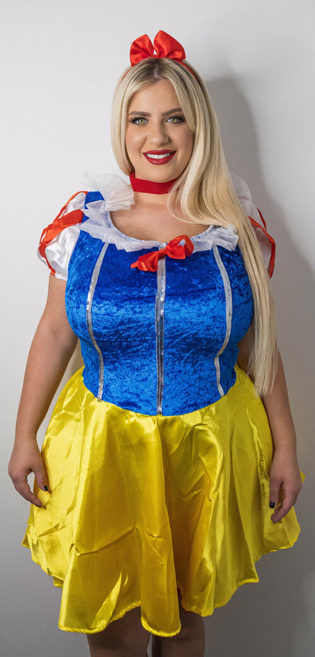 latina feet onlyfans free naked picture