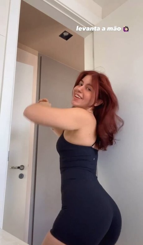 Sofia Santino onlyfans tits