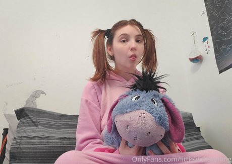 lilithsterling onlyfans leaked pictures