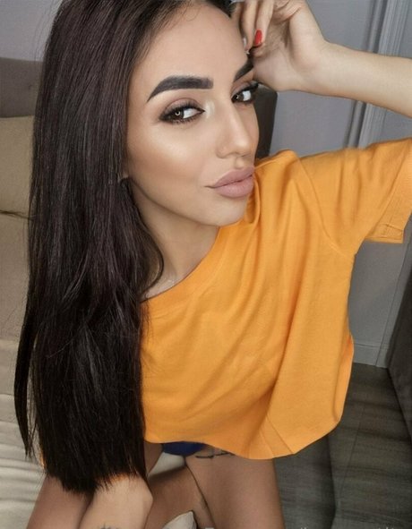 lorenpetite onlyfans boobs