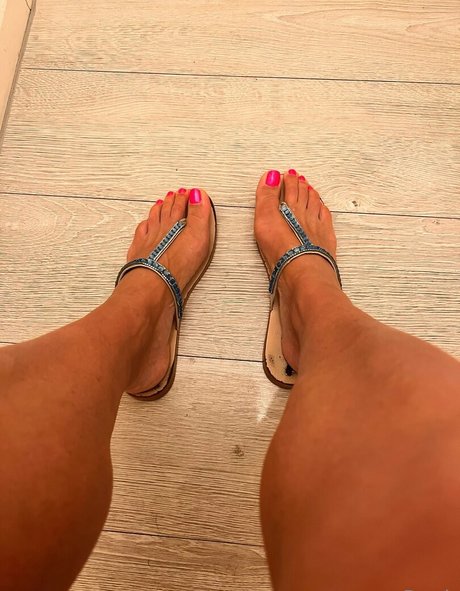 cheekysoles333 onlyfans leake