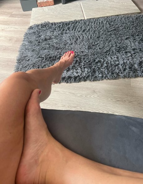 cheekysoles333 onlyfans leak naked