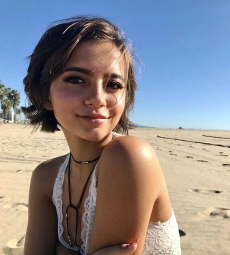 young onlyfans beautiful nude img