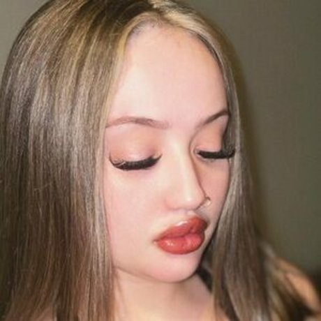 Naomi Hacket porn onlyfans