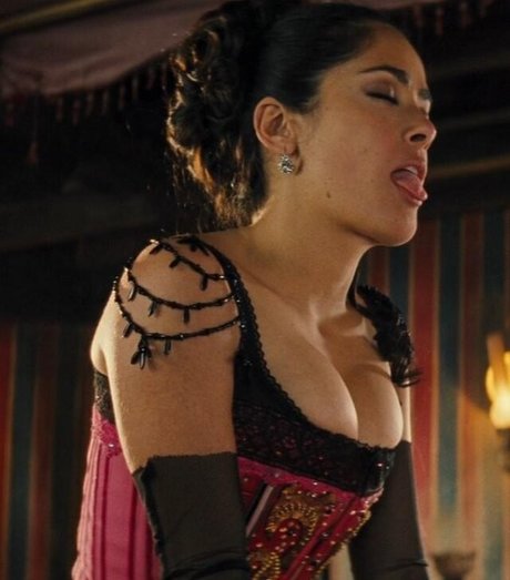 Salma Hayek leaked onlyfans.