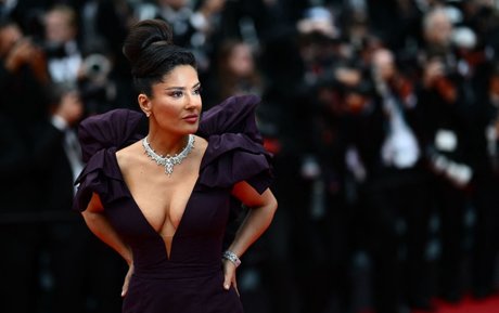 Salma Hayek nsfw onlyfans