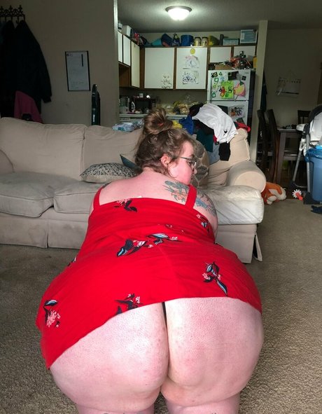 ladykeepsherlegsopen leaked naked onlyfans