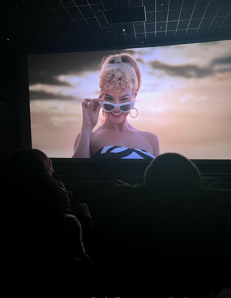 helgaamor onlyfans naked