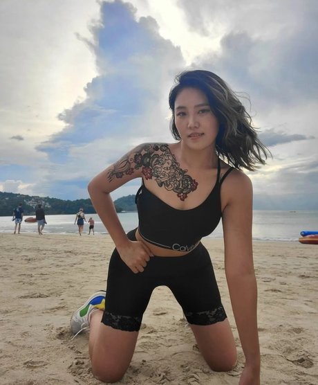 big natural tits onlyfans top plate