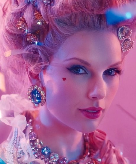 fitness influencer onlyfans sexy nude candids