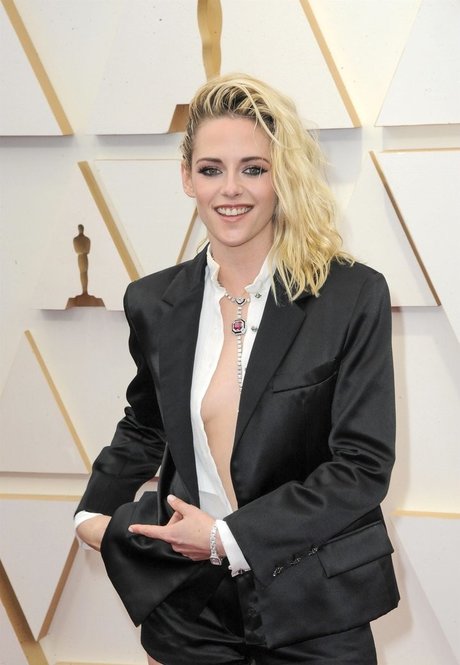 Kristen Stewart onlyfans leams