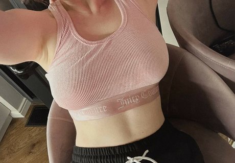 Arina Berdnikova naked onlyfans leaked