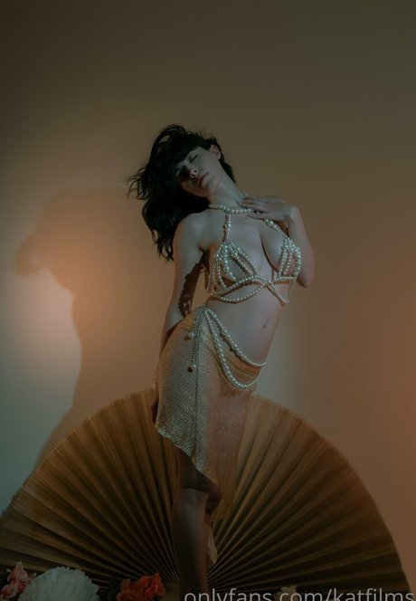 Kat Cabaret onlyfans star