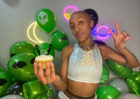 thecleopanda onlyfans naked leak