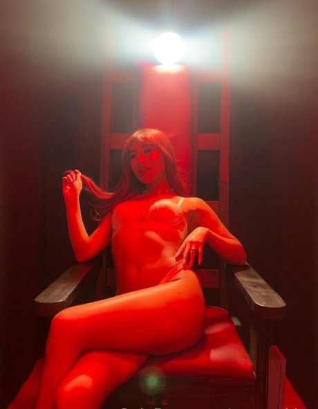 xxrated lux nude onlyfans leak