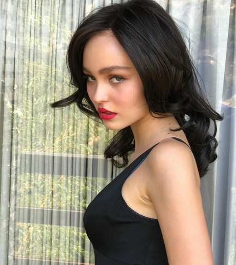 Lily Rose Depp leaked only fans nudes