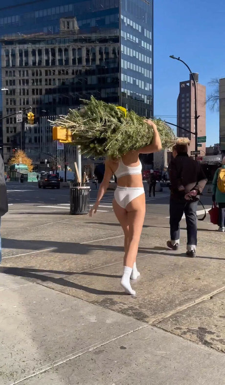 Emma Brooks onlyfans content