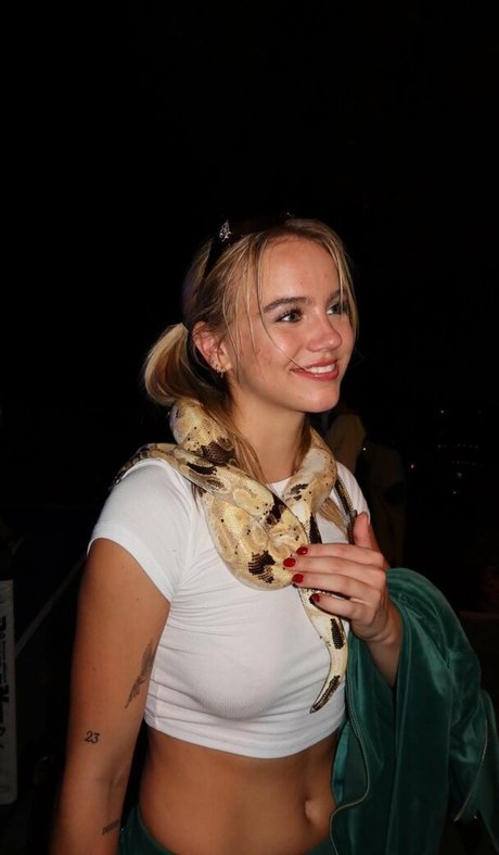 Emma Brooks leaked only fans