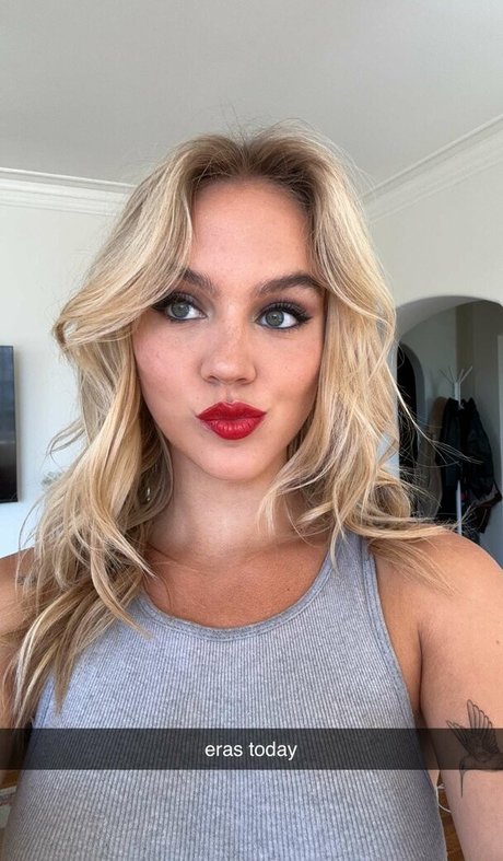 Emma Brooks leaked only fans porn