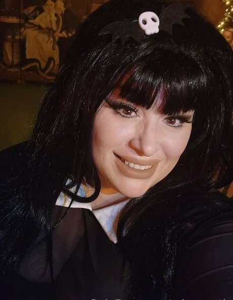 missmortis onlyfans boobs