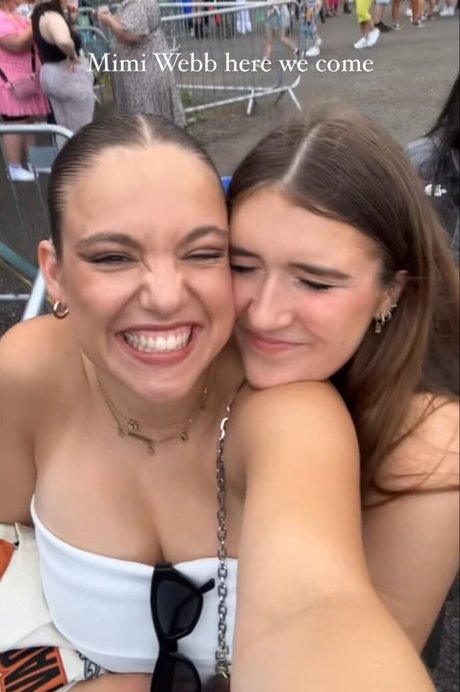 Allie Sherlock nudes only fans